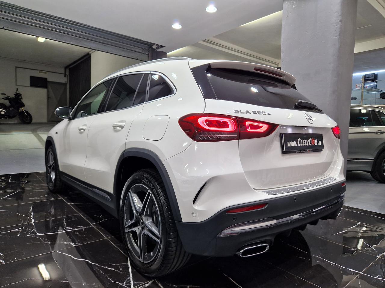 Mercedes-benz GLA 250 GLA 250 e EQ-Power Automatic PREMIUM AMG