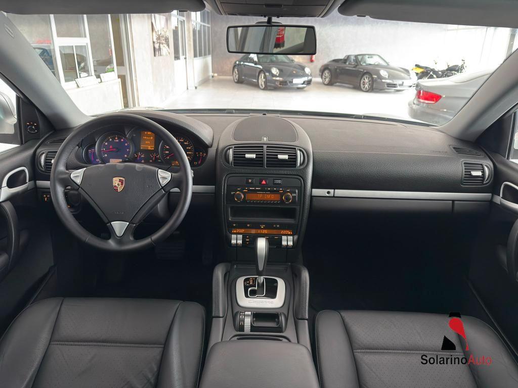 Porsche Cayenne 3.2