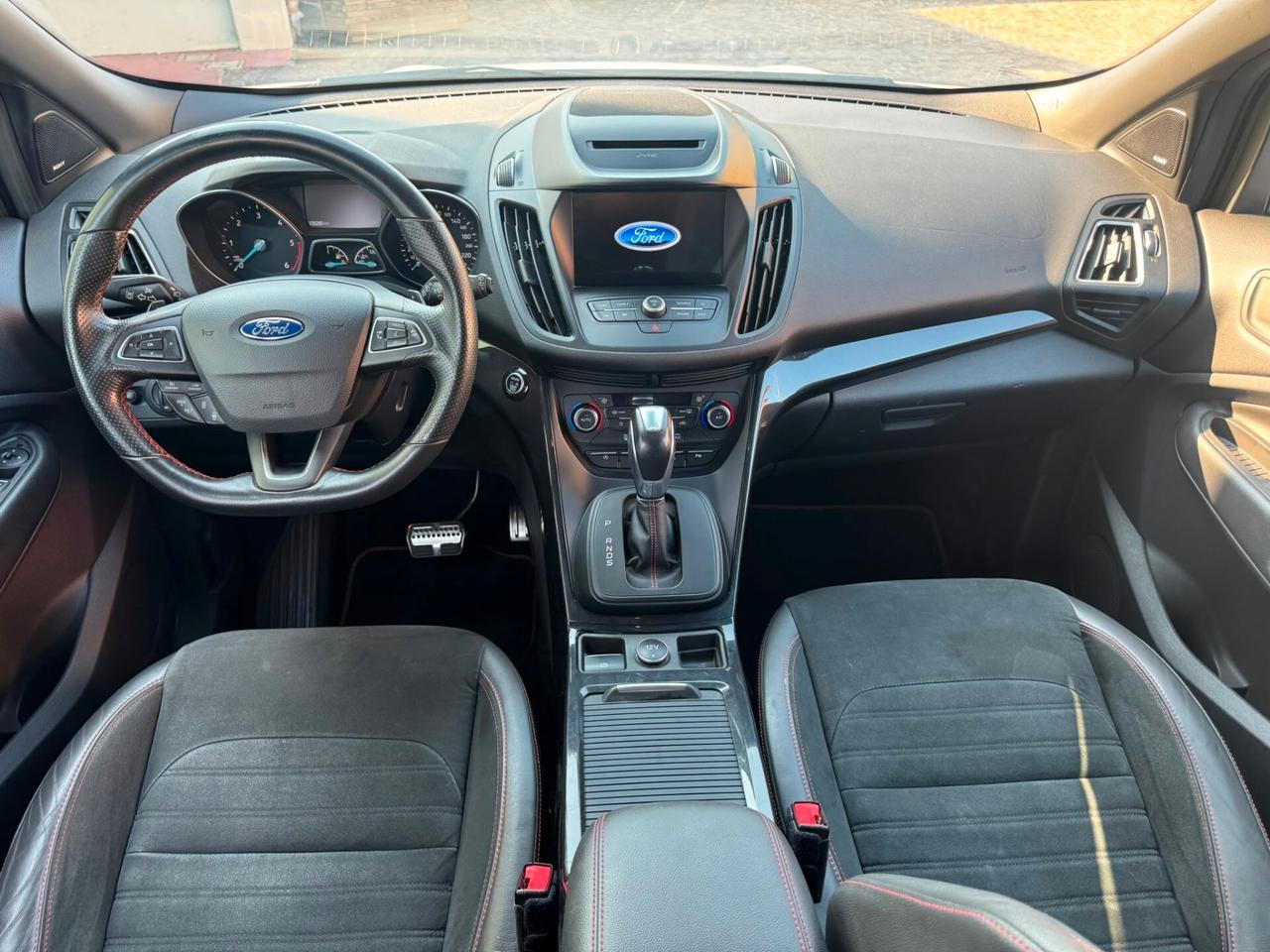 Ford Kuga 2.0 TDCI 150 CV S&S 4WD Powershift ST-Line