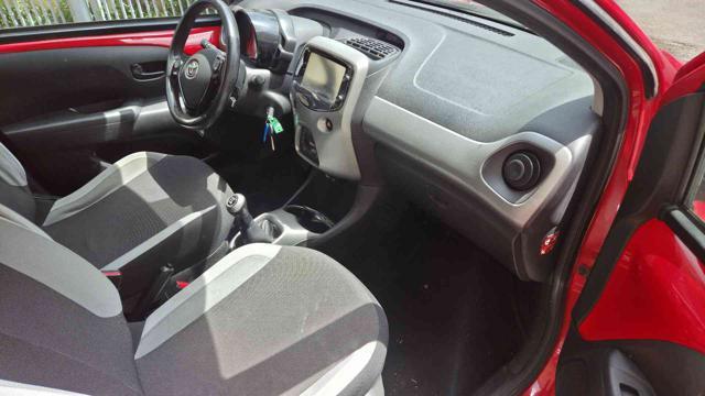 TOYOTA Aygo 1.0 VVT-i 69 CV 5 porte x-clusiv