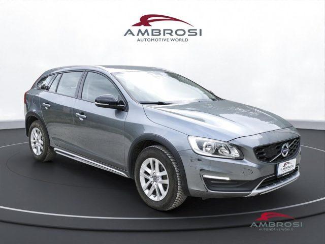 VOLVO V60 Cross Country D3