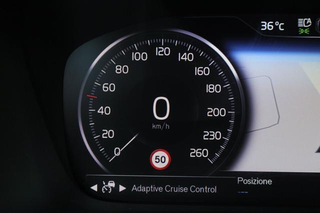 VOLVO XC40 T4 Recharge Plug-in Hybrid Inscription Expression