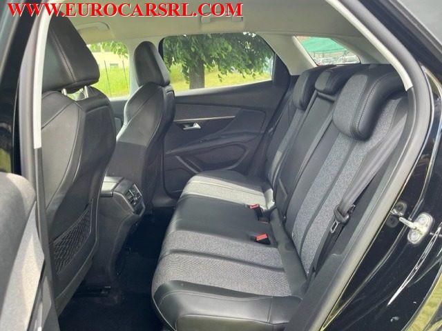 PEUGEOT 3008 BlueHDi 130 S&S Allure