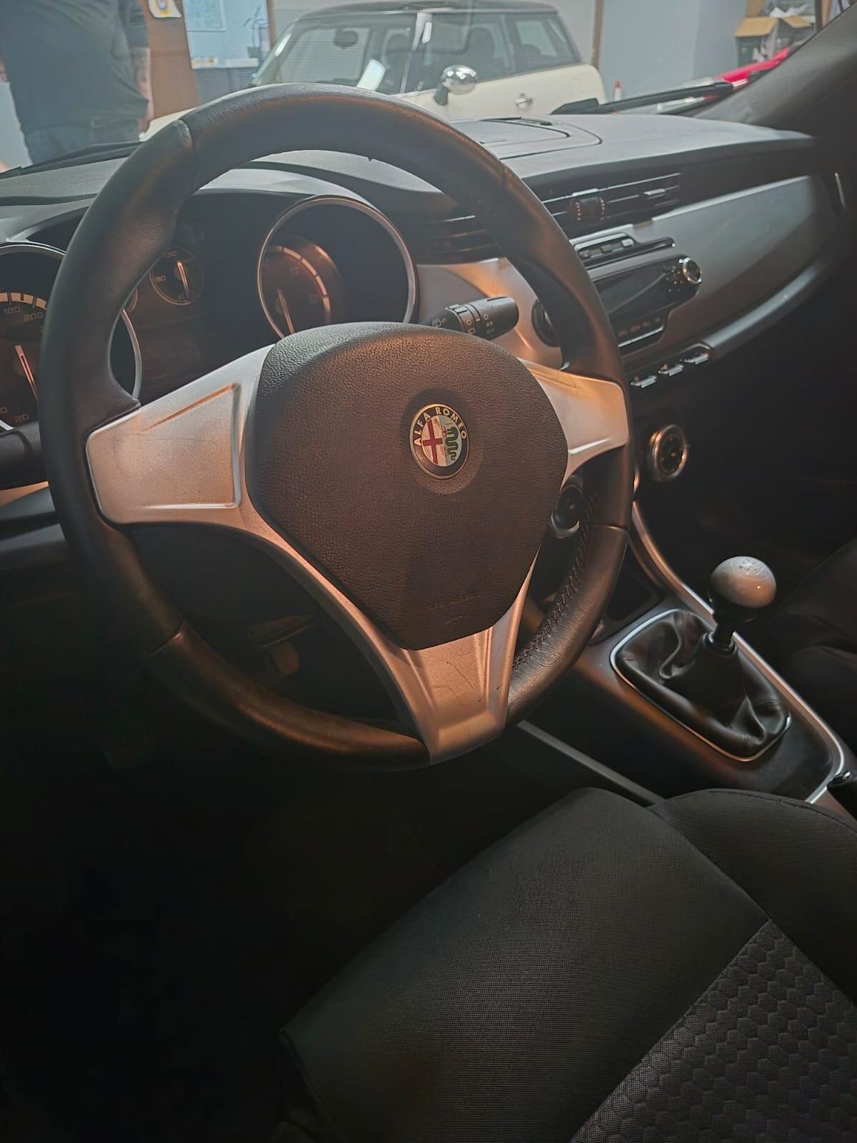 Alfa Romeo Giulietta 1.6 JTDm-2 105 CV Distinctive