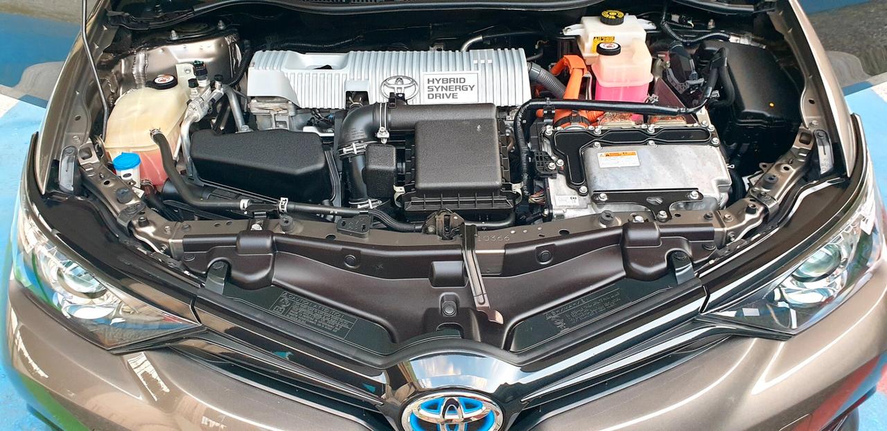 TOYOTA AURIS 1.8 BENZINA/HYBRID GARANZIA DI CASA TOYOTA