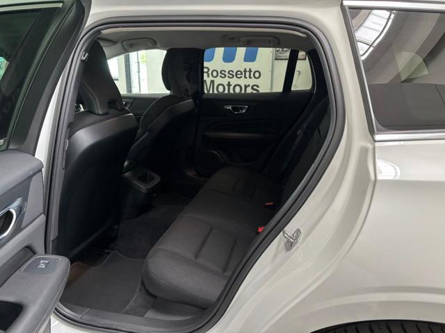 VOLVO V60 B3 Geartronic Momentum Business Pro