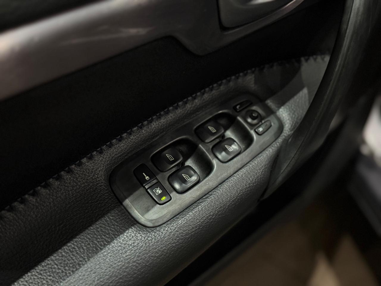 Volvo XC70 2.4 D5 AWD (163cv/120kw)