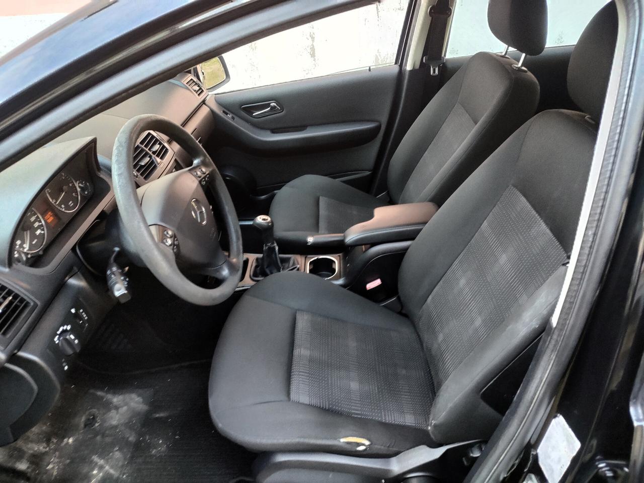 Mercedes-benz A 160 BlueEFFICIENCY Elegance