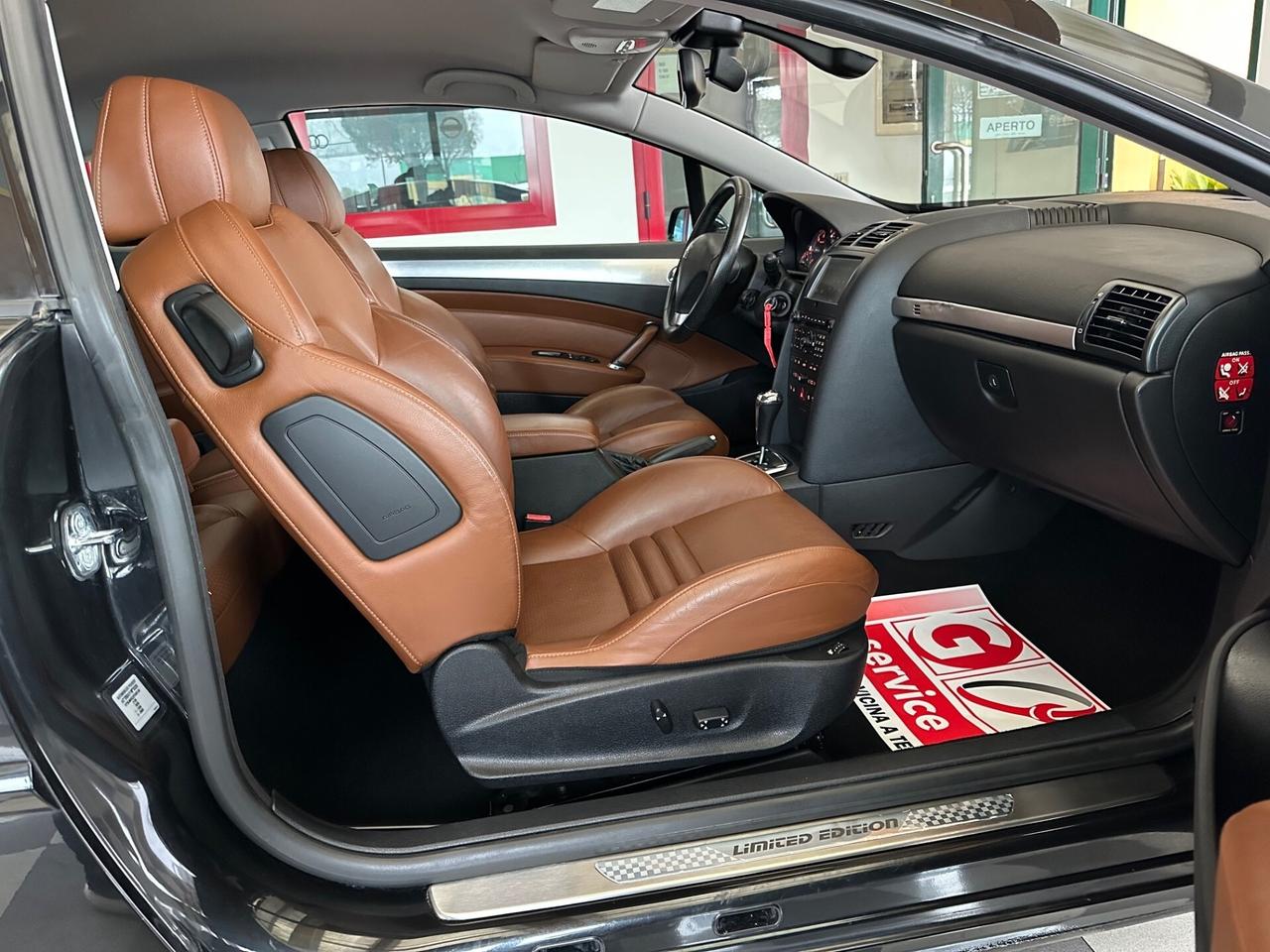 Peugeot 407 Coupé 2.7 V6 HDi Féline