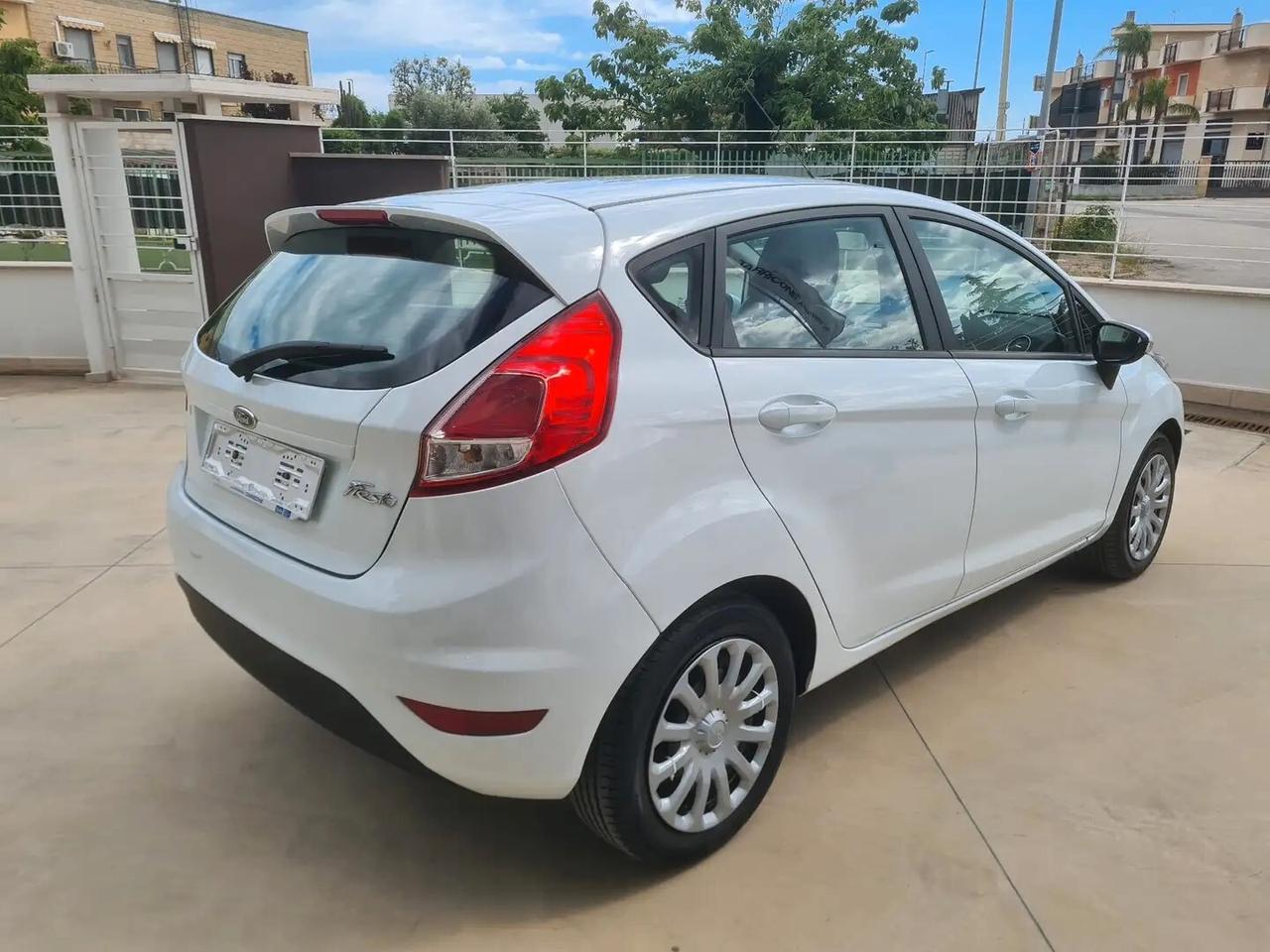 Ford Fiesta 1.2 60CV 5 porte