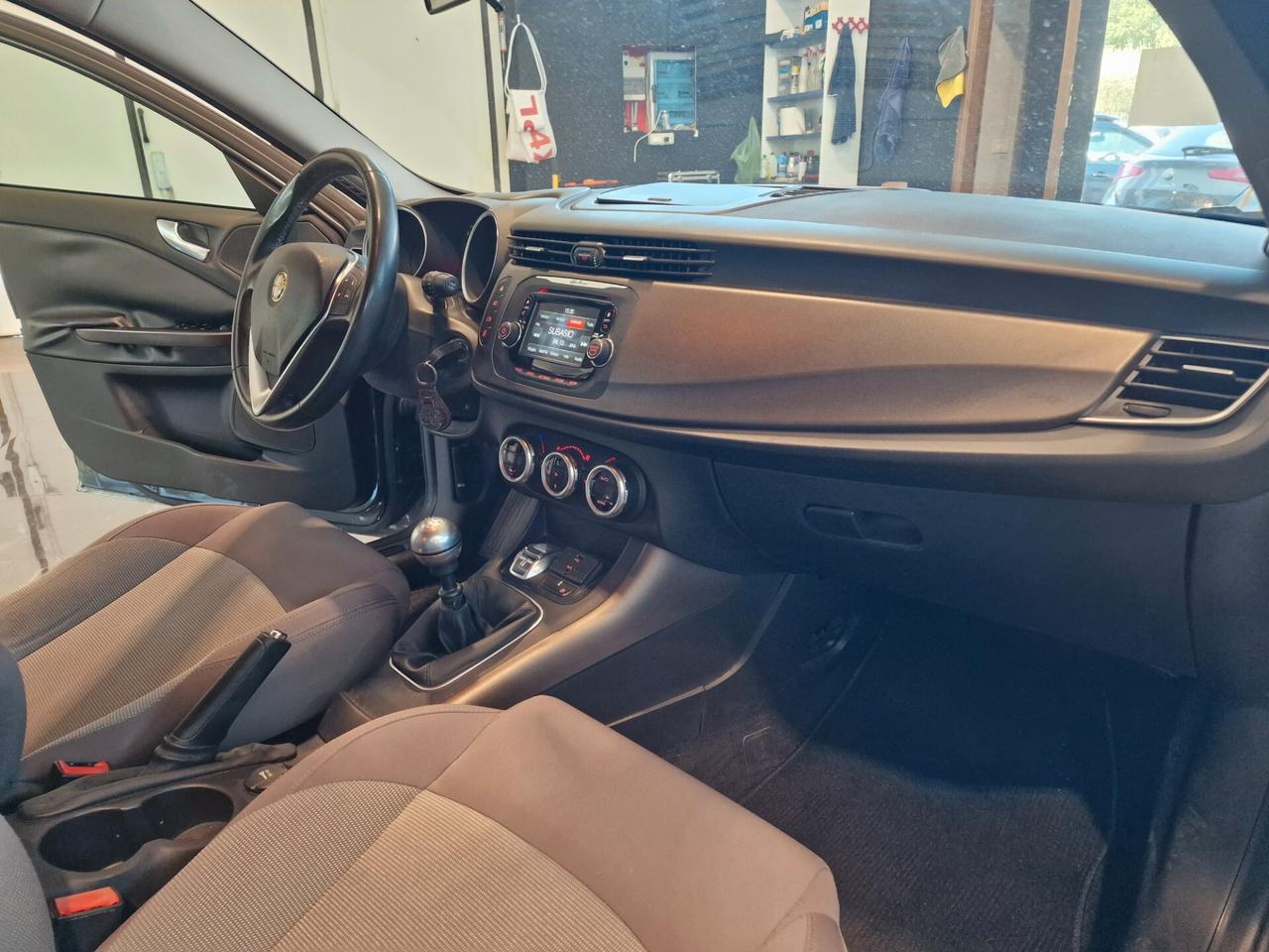 Alfa Romeo Giulietta 1.6 JTDm-2 105 CV Exclusive