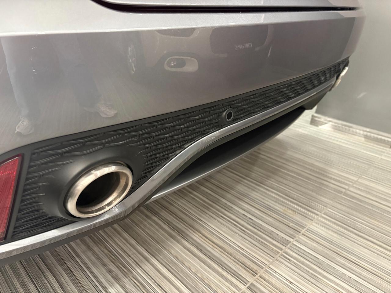 Jaguar E-Pace 2.0 i4 Mhev 200cv AWD auto R-Dynamic HSE ITALIANA