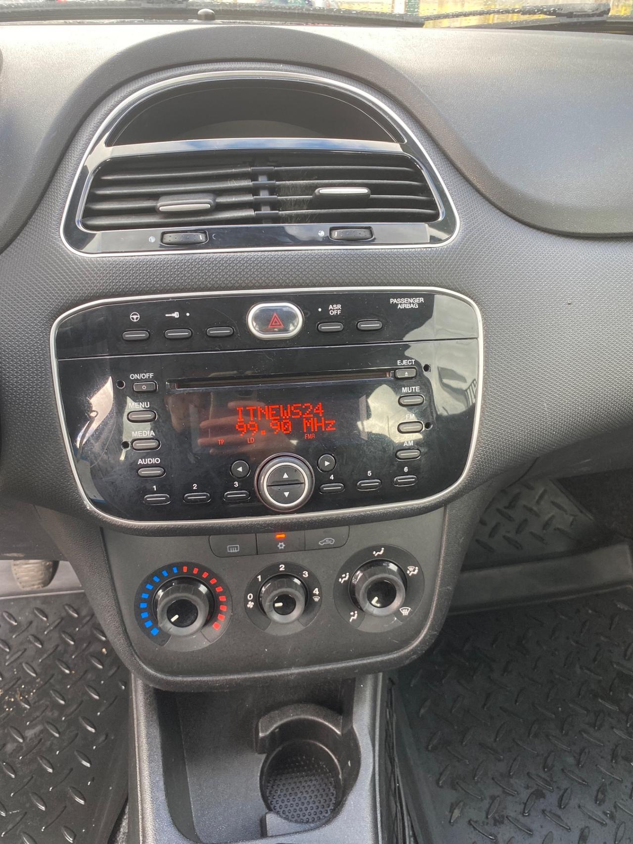 Fiat Punto 1.3 MJT II 85CV PASSAGGIO E 12 MESI GARANZIA
