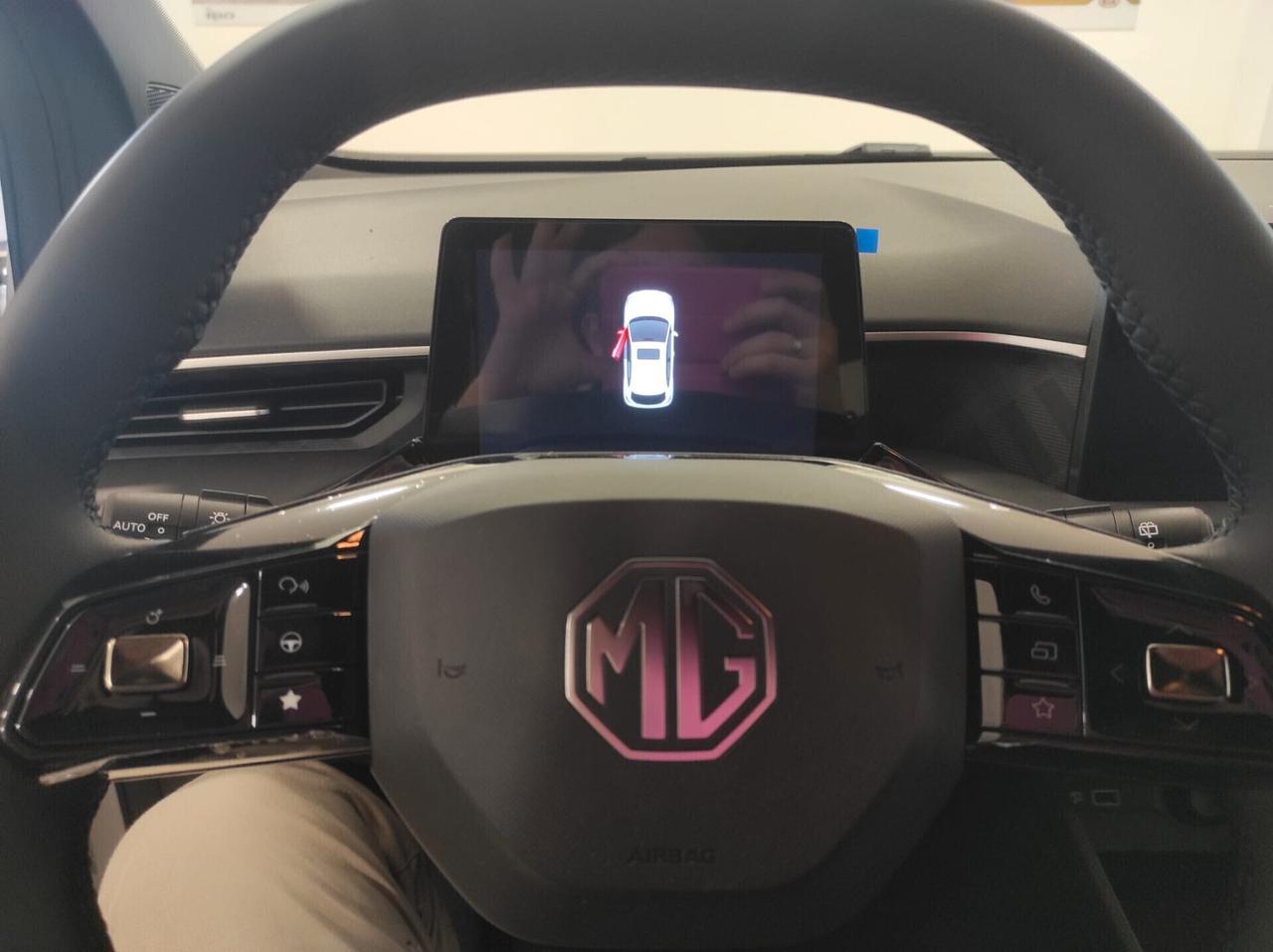 MG 3 1.500 STANDARD 115 CV GARANZIA 7 ANNI