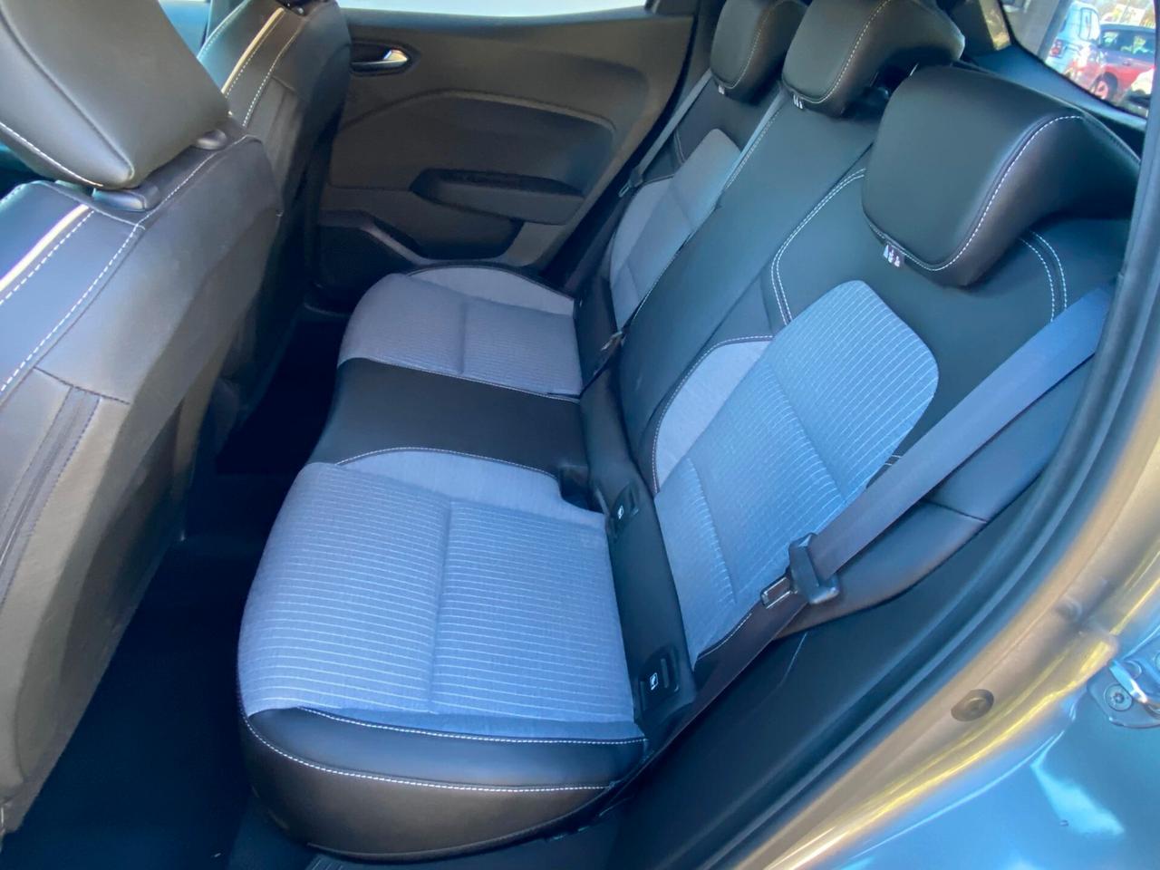 Renault Clio TCe 90 CV 5 porte Techno NAVI ''AZIENDALE''