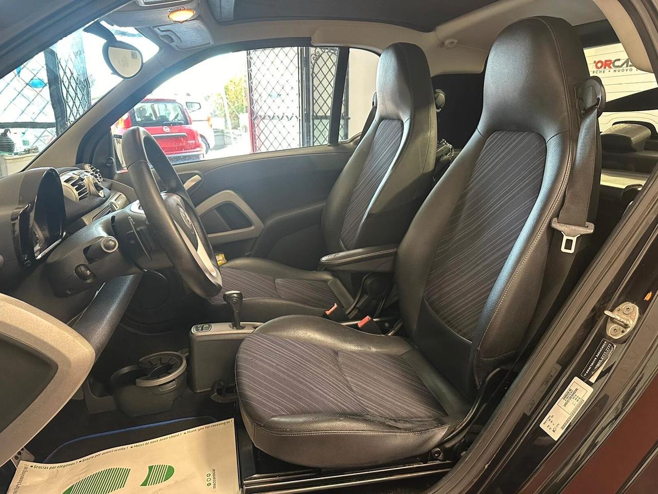 Smart ForTwo 1000 52 kW MHD pulse con SERVOSTERZO