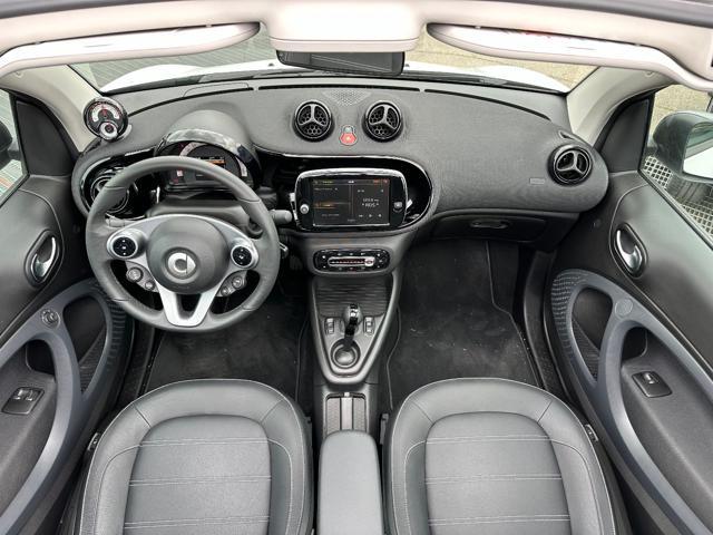 SMART ForTwo EQ CABRIO PRIME MOON WHITE MATT PELLE UFF.LE MB