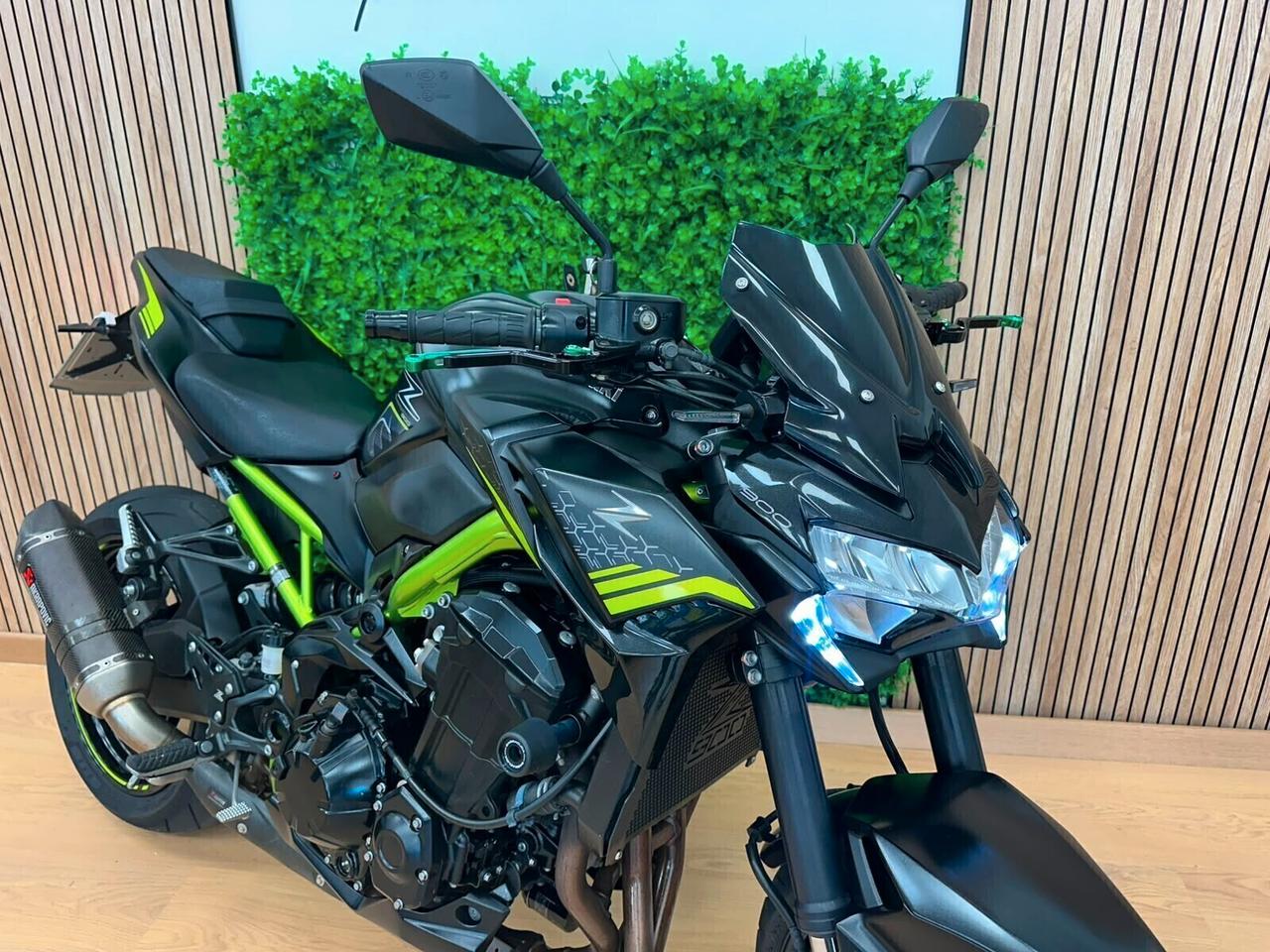 KAWASAKI Z900 Z 900 - 2021 AKRAPOVIC DA 129€ AL MESE