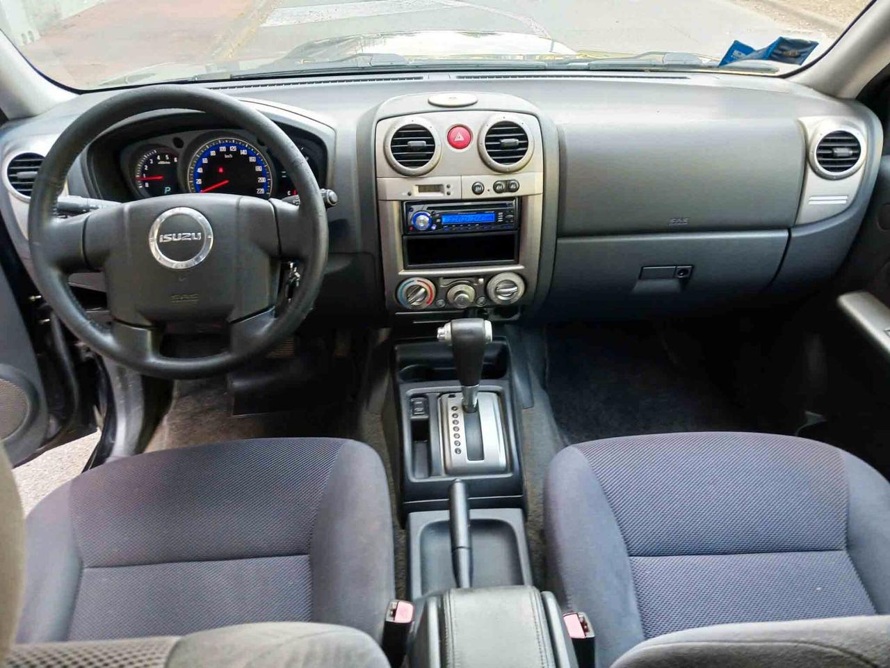 Isuzu D-Max autom. 5 posti - PERFETTA