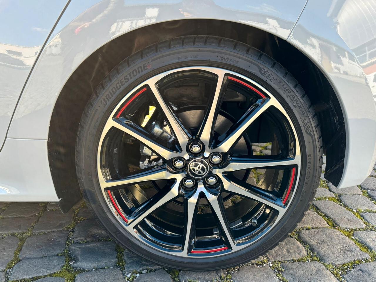 Toyota Yaris 1.5 Hybrid 5 porte GR Sport