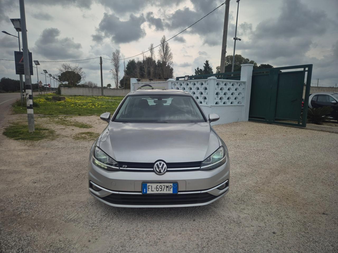 Volkswagen Golf 1.6 TDI 115 CV R-LINE GARANZIA 12 MESI