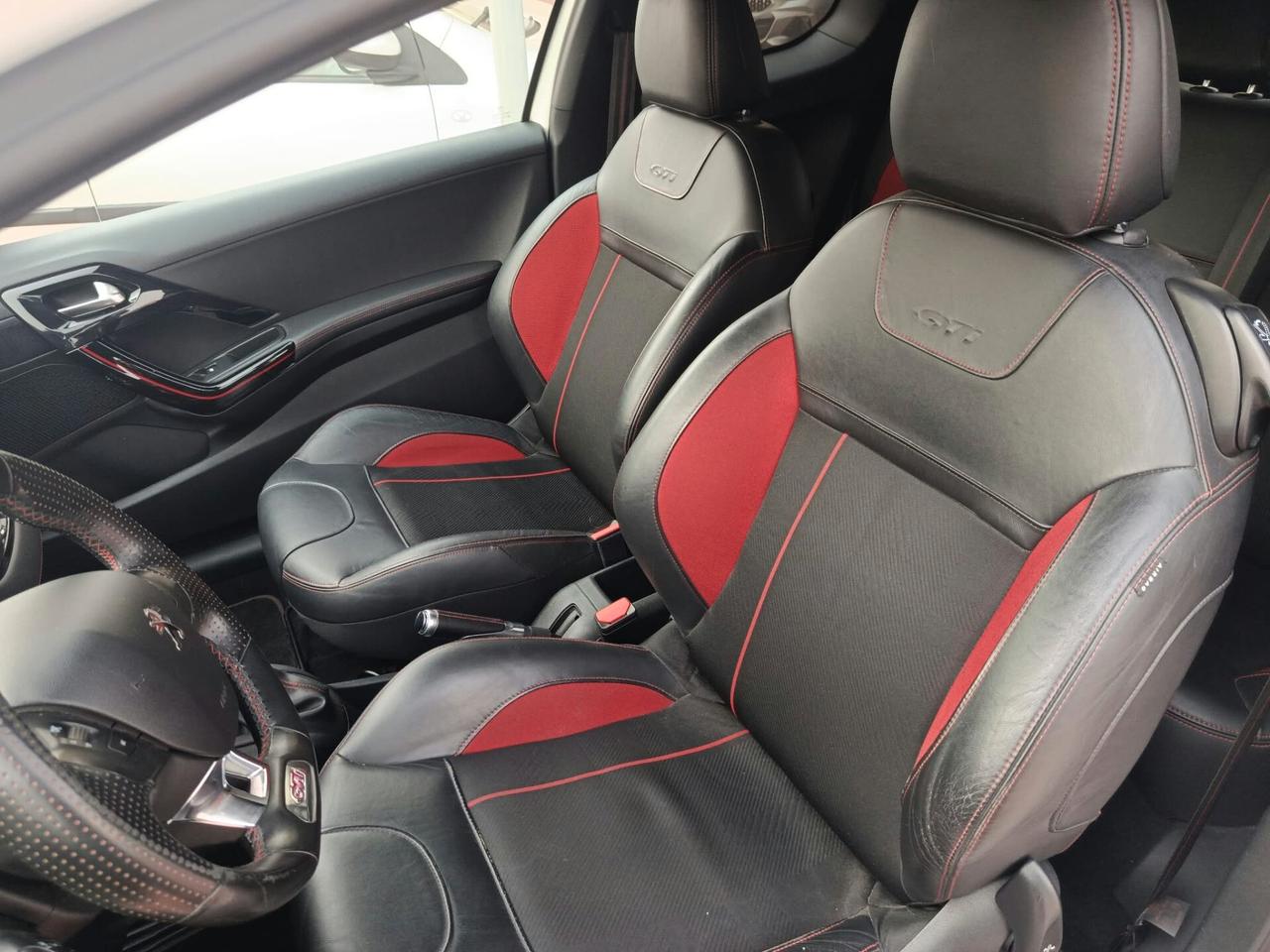 Peugeot 208 PureTech Turbo 110 S&S 3 porte Allure