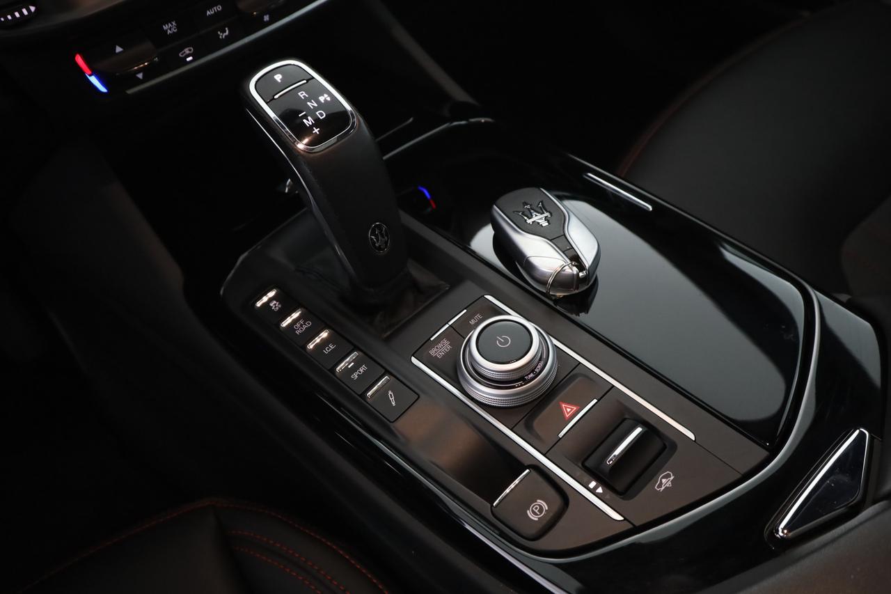 MASERATI Levante 330 CV MHEV AWD GT