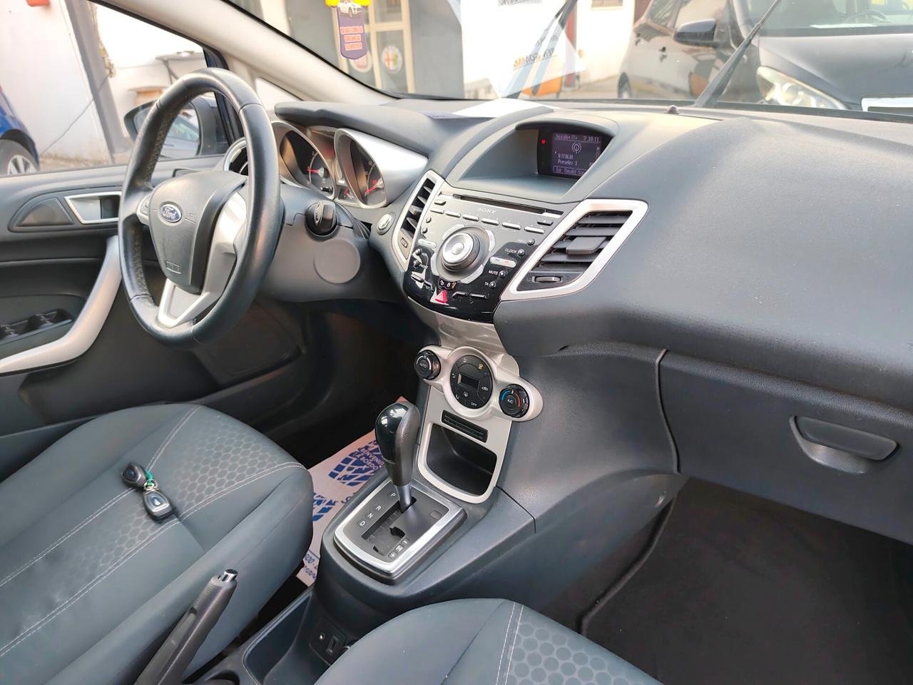 Ford Fiesta AUTOMATICA 1.4 BENZINA Titanium