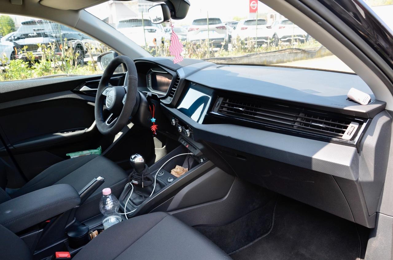 AUDI A1 CITYCARVER 25 1.0 TFSI ADMIRED 95cv, UFF ITALIANA, EURO 6D, KEYLESS, APPLE ANDROID, PERMUTE