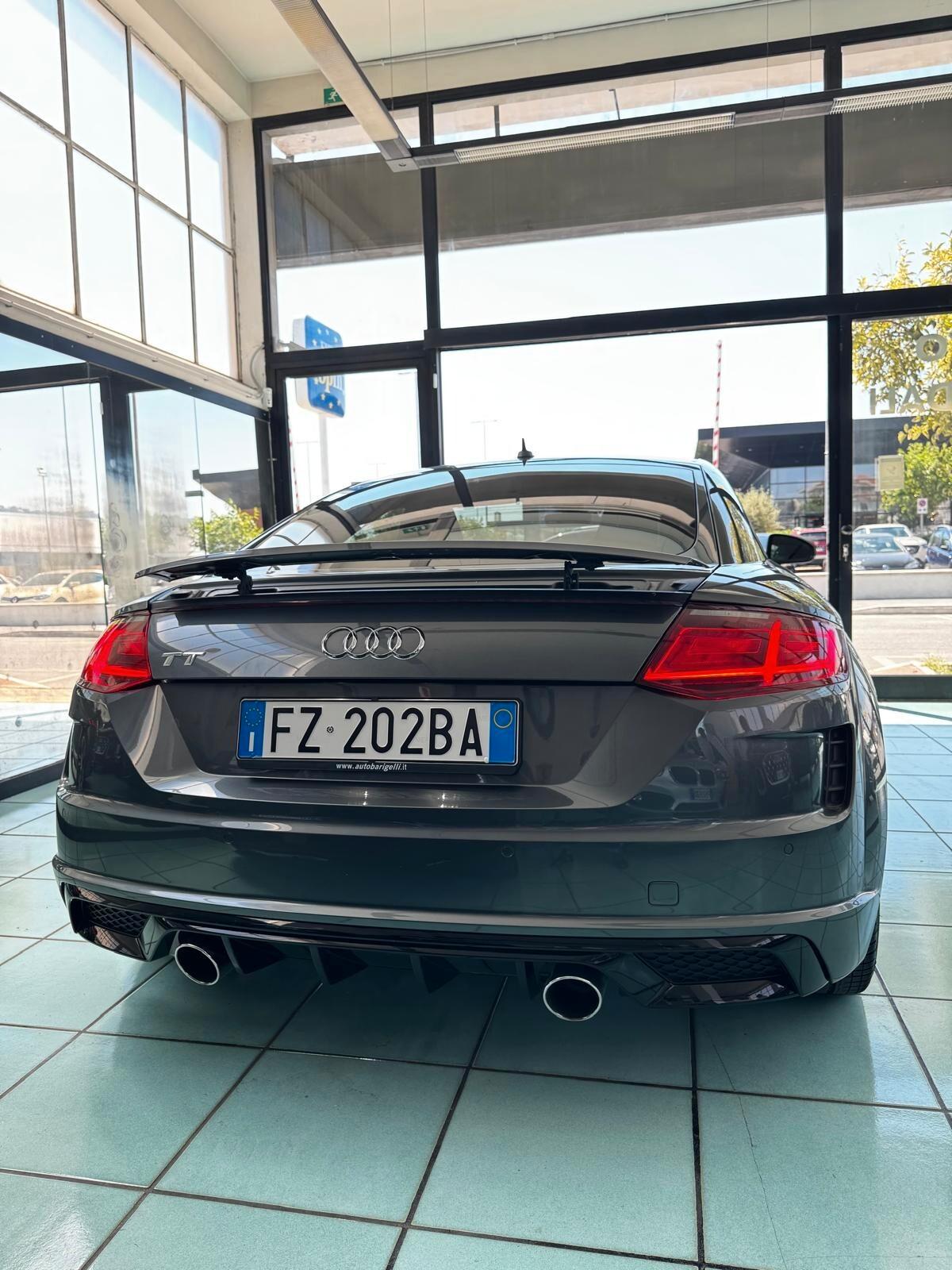 Audi TT Coupé 40 TFSI S tronic Sline