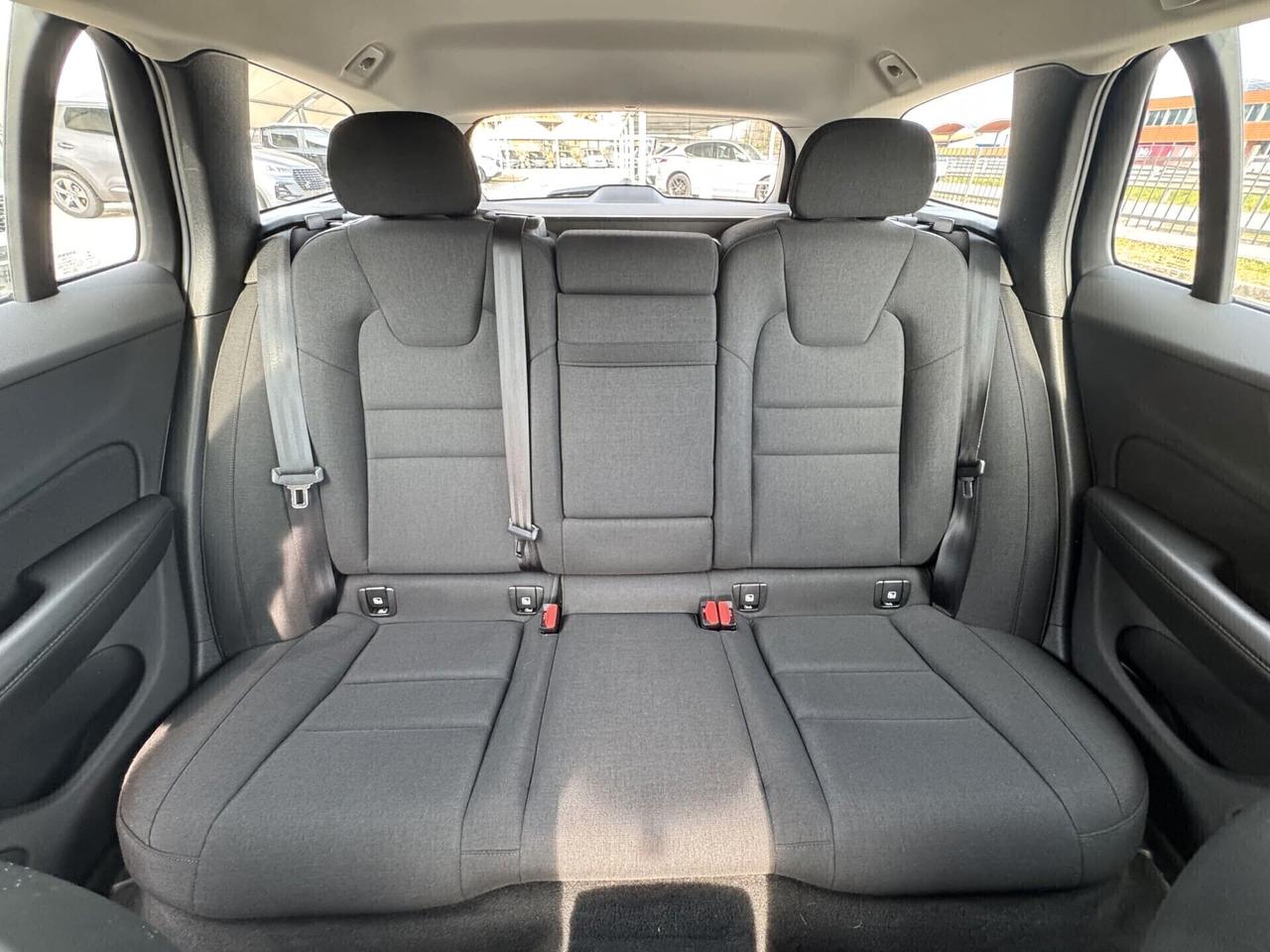 Volvo V60 B4 (Diesel/Hybrid) Momentum Business