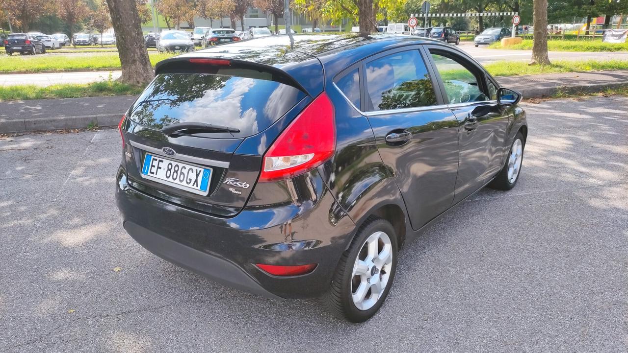 Ford Fiesta 1.4 TDCi 5p. Titanium NEOPATENTATI - 2010