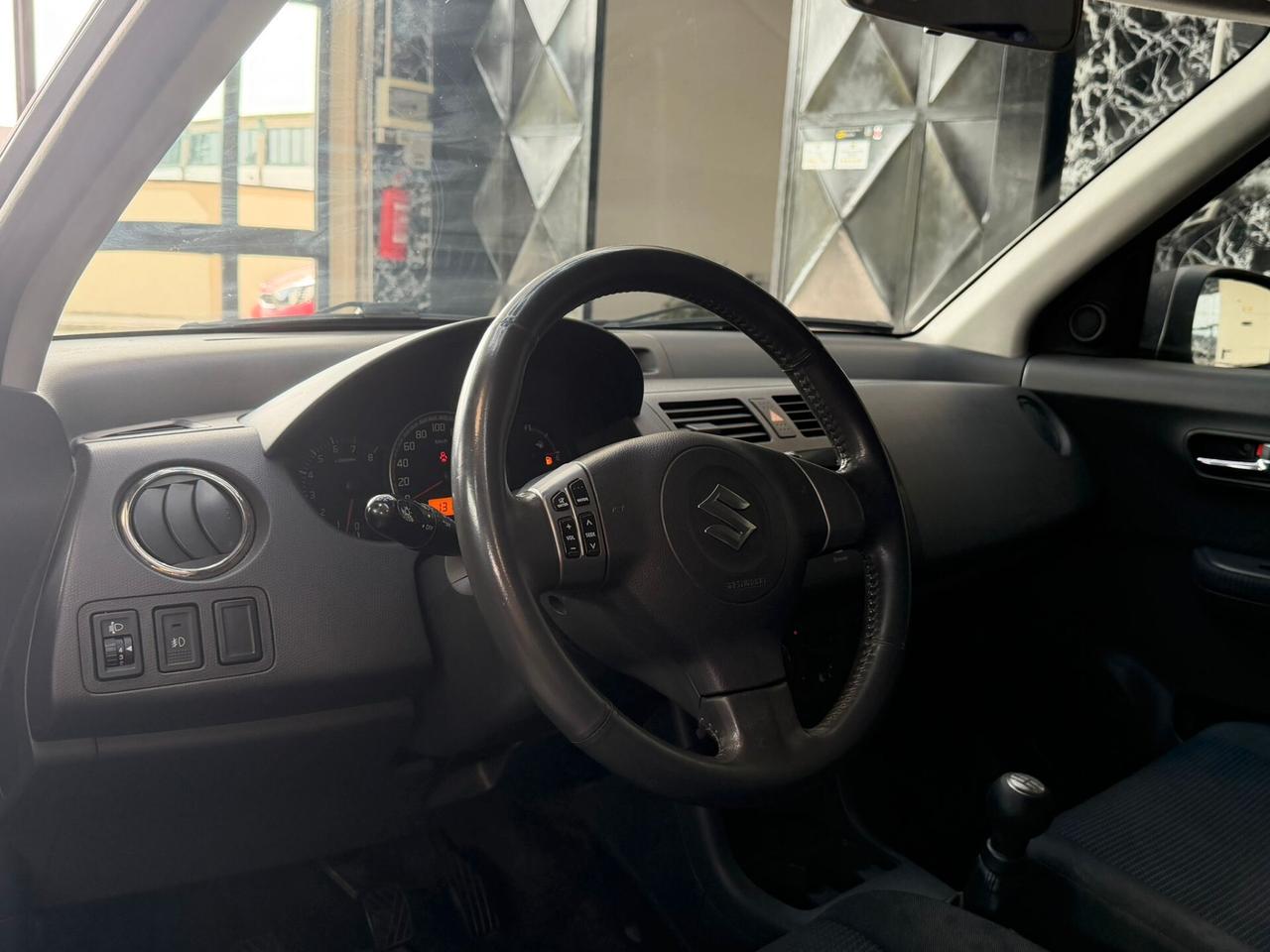 Suzuki Swift 1.3 4x4 5p. GL