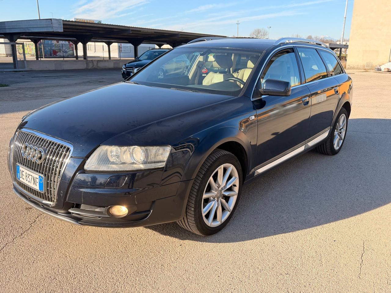 Audi A6 allroad 3.0 V6 TDI F.AP. Pelle beige full opt.