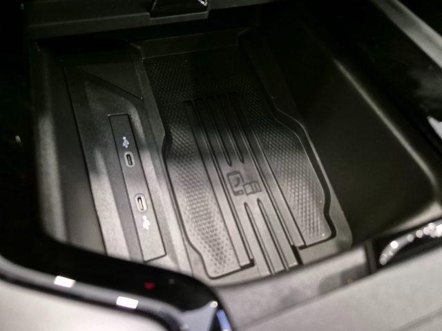 VOLKSWAGEN Passat 2.0 TDI 150 CV SCR DSG R-Line - ACC/Lim - Cam 360