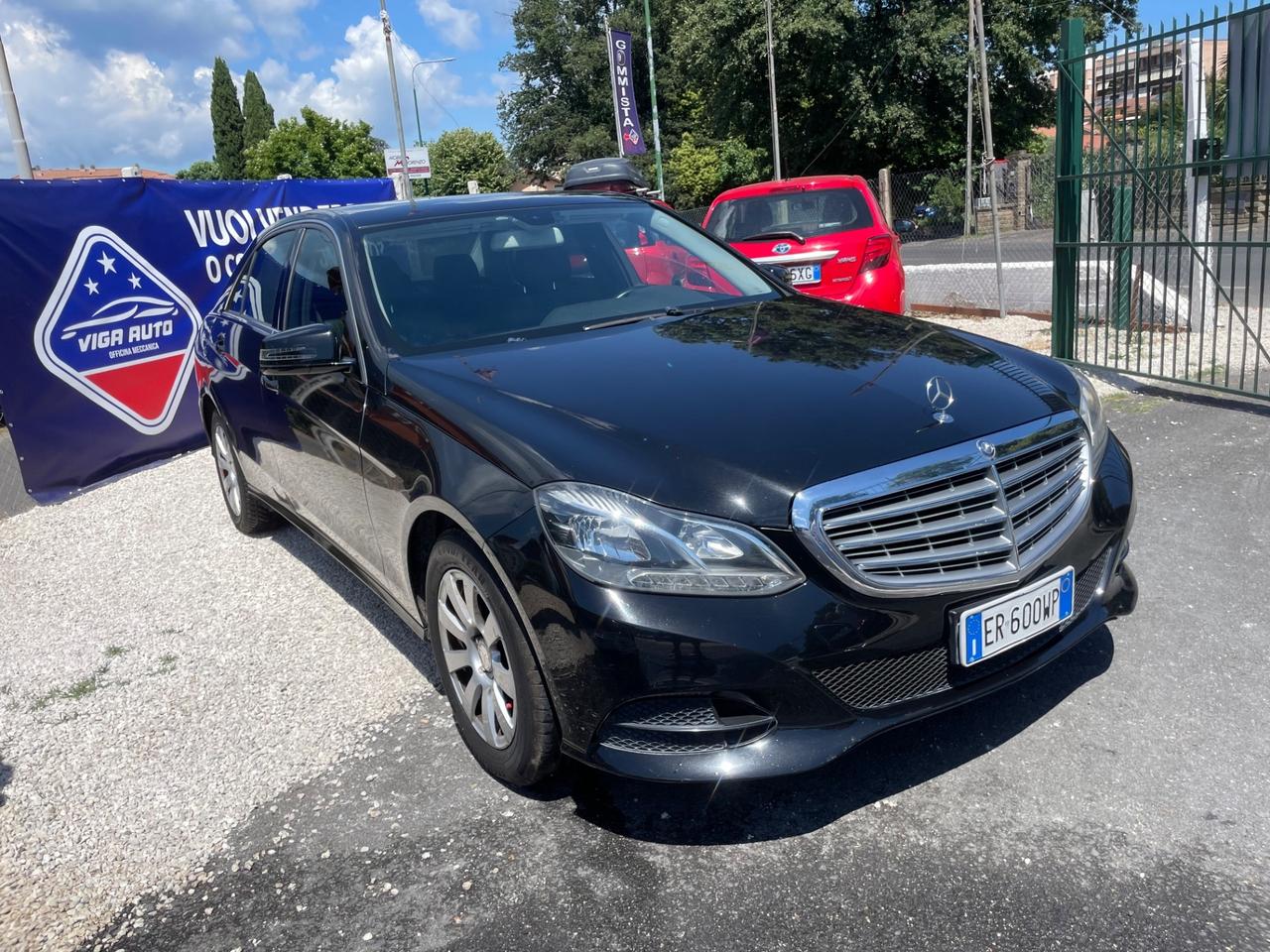 Mercedes-benz E 220 200 CDI Premium