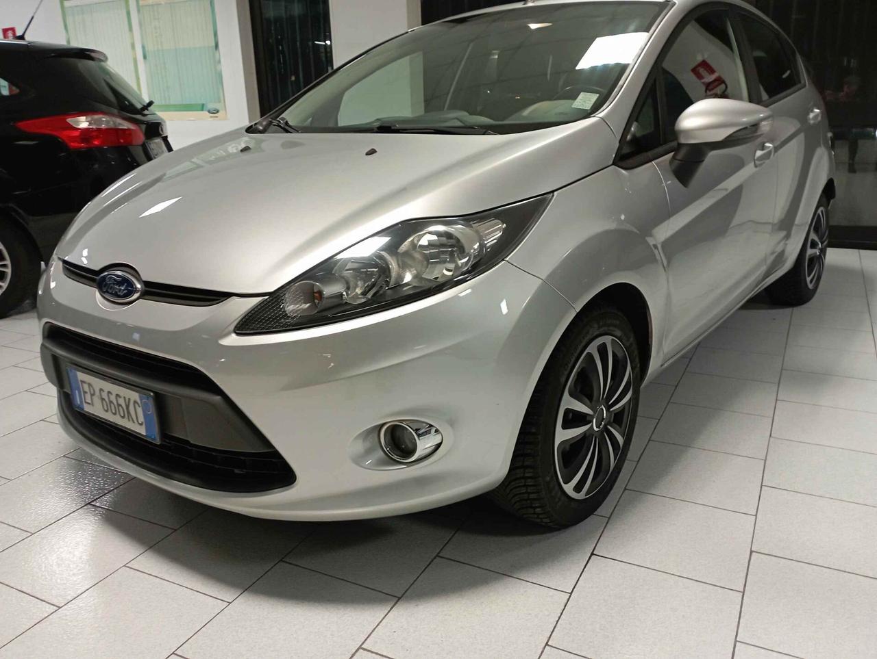 Ford Fiesta Ikon 1.2 60CV 5 porte