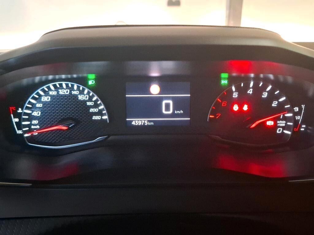 Peugeot 2008 1.2 PURETECH 100CV 6M. SeS ACTIVE PACK ( NAVI - MIRROR CRUISE SENSORI POST. ) KM 43000