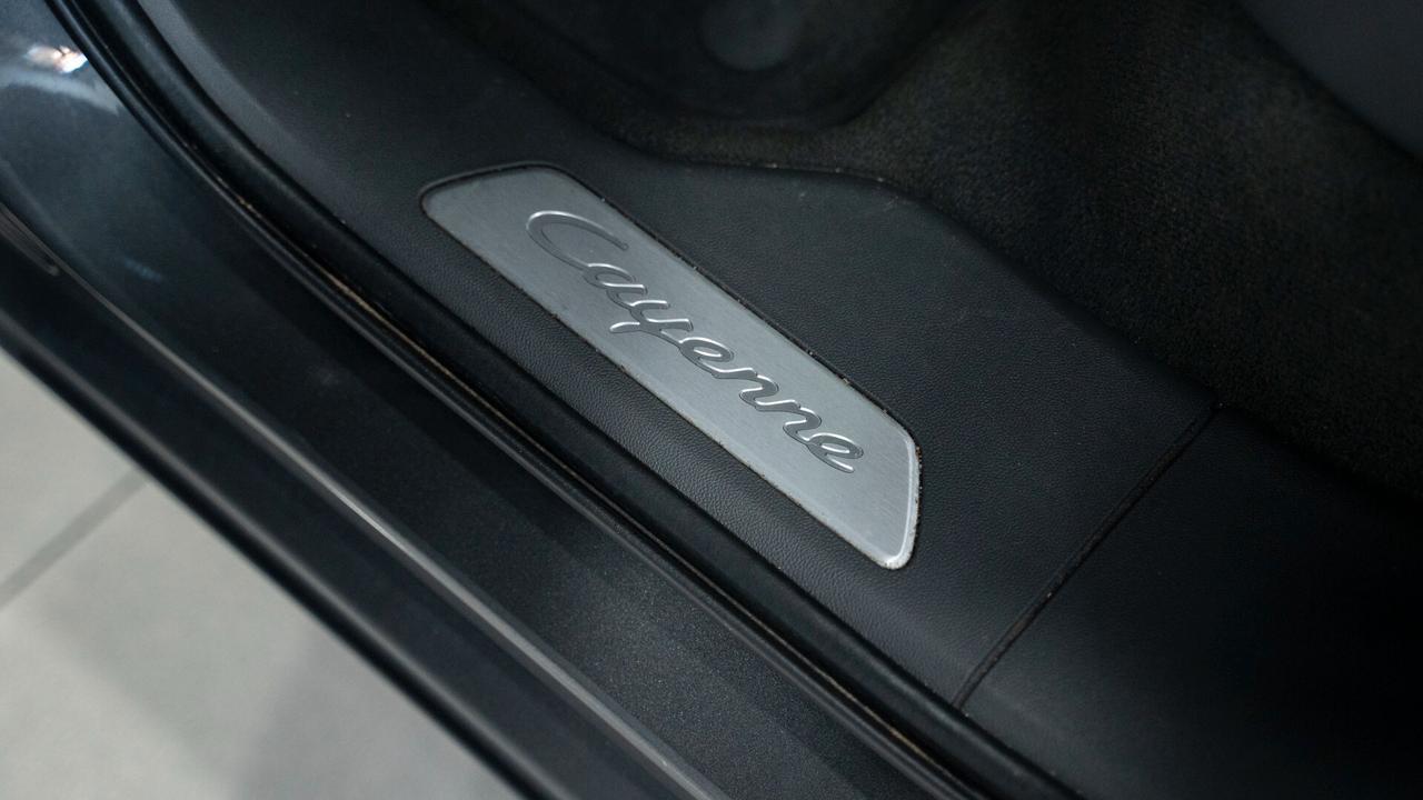 Porsche Cayenne COUPE 3.0 E-HYBRID TIPTRONIC 21" TETTO PACK CHRONO SEDILI SOSP SERVICE FULL