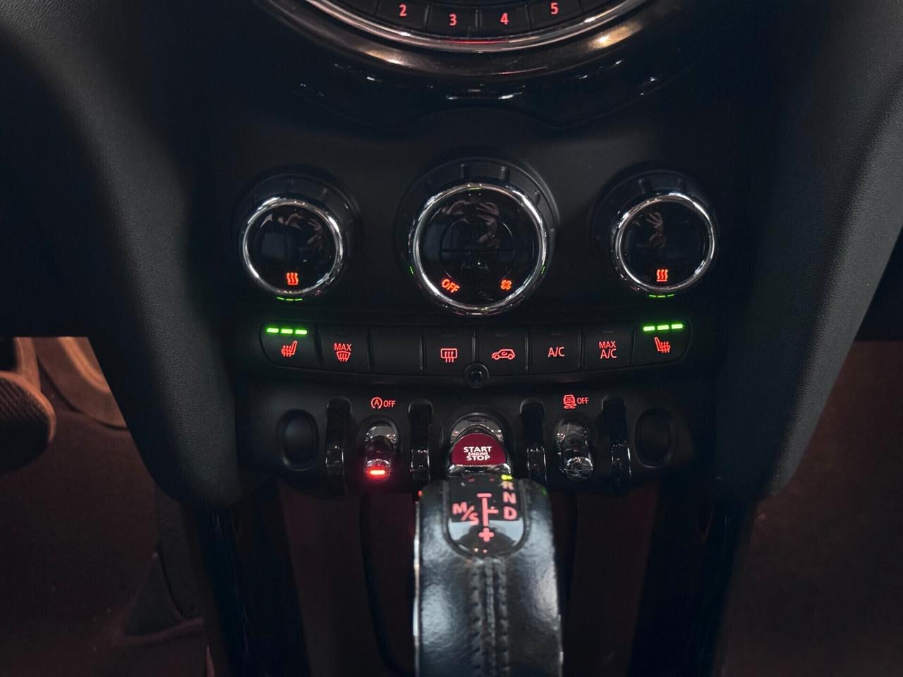 Mini Cooper D 1.5 5 porte - TAGLIANDI CERT. - GARANZIA FINO A 5 ANNI