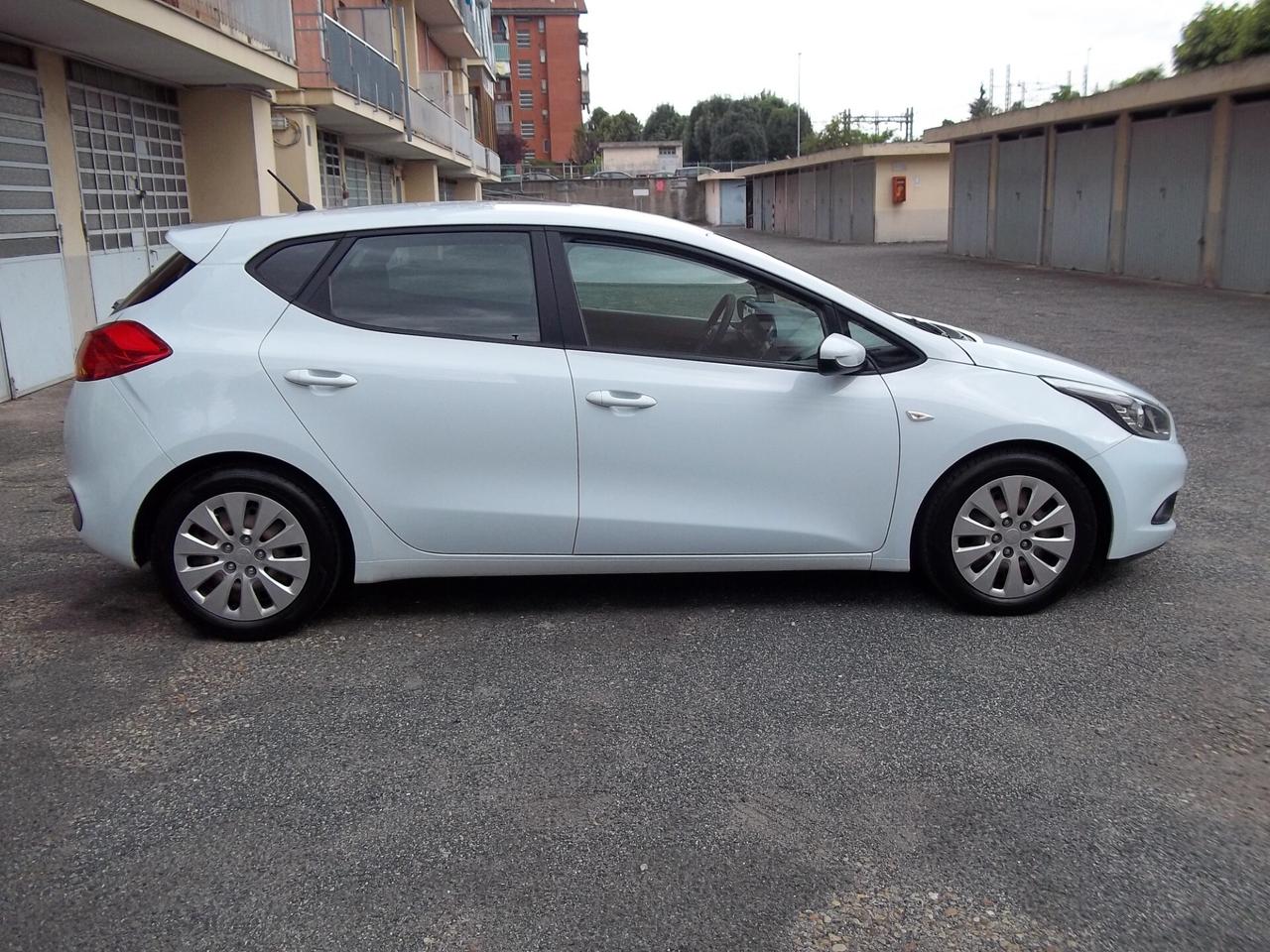 Kia Ceed 1.4 CRDi 5p Active uniproprietario ok neopatentati 120.950km E5