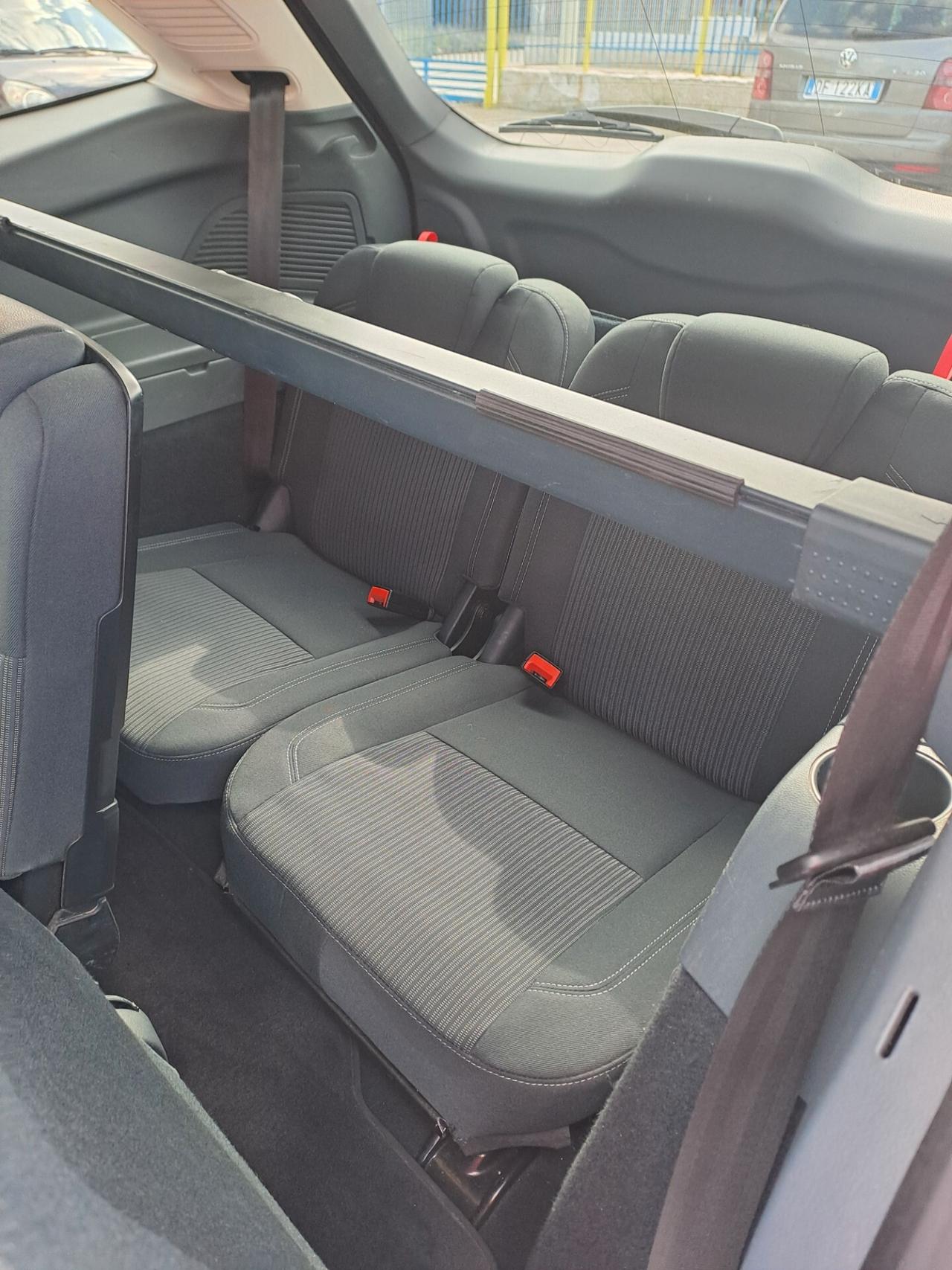 Ford C-Max 2.0 TDCi 163CV Powershift Titanium