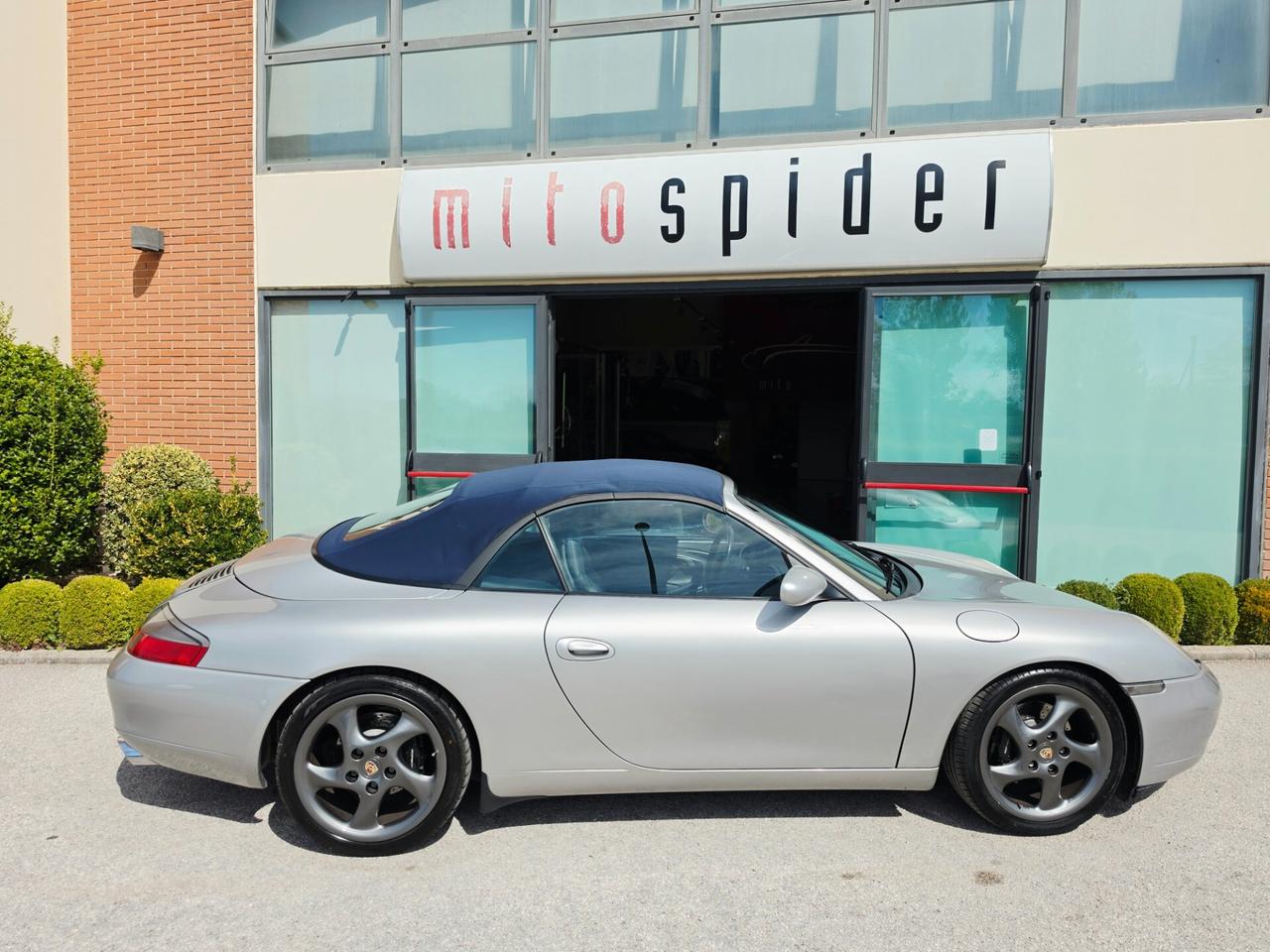 Porsche 911 Carrera cat Cabriolet ASI con CRS Book Service