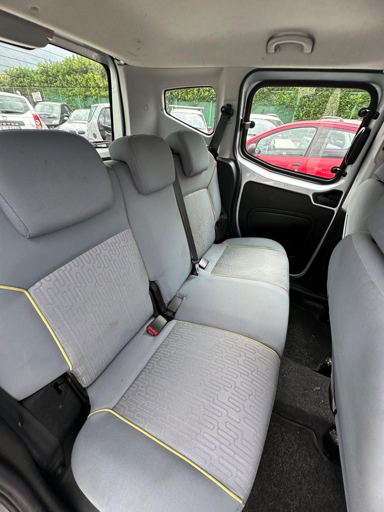 Peugeot Bipper Tepee 1.3 HDi 75 FAP Stop&Start Outdoor