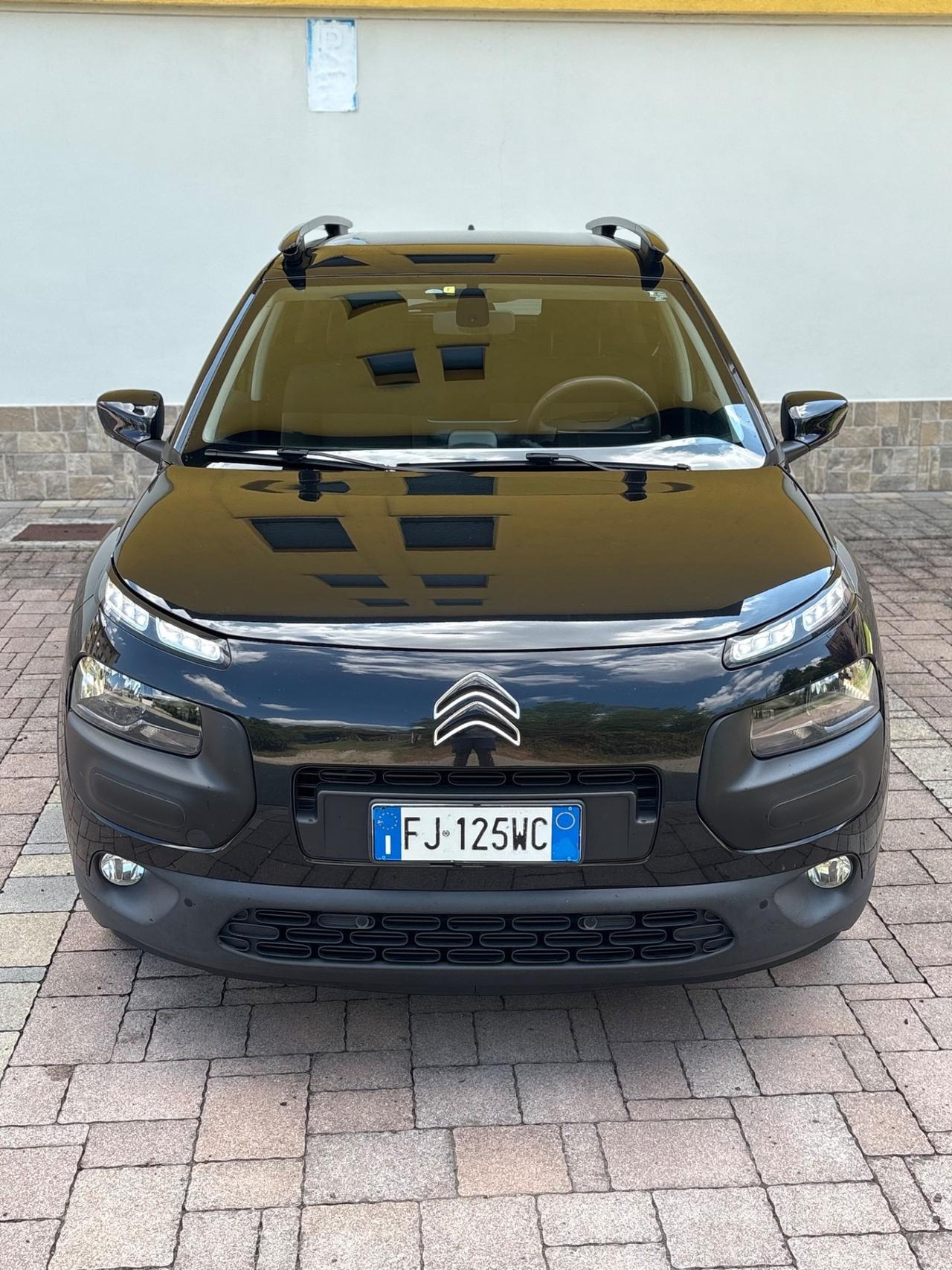 Citroen C4 Cactus BlueHDi 100 Shine Just Black