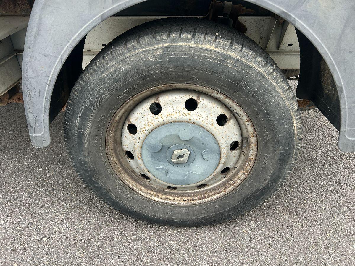 RENAULT Master 2.5 120 CV CASSONE FISSO