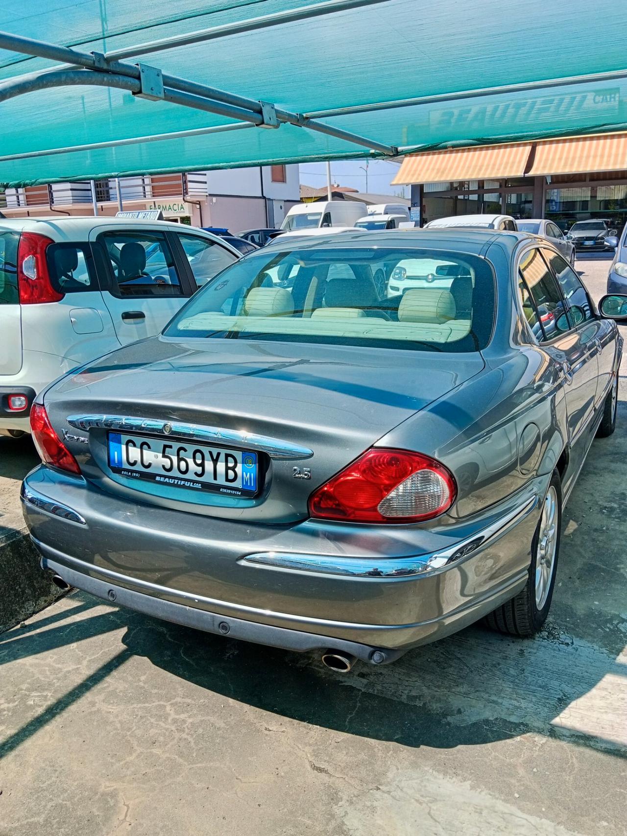 Jaguar X-Type 2.5 V6 24V cat Executive