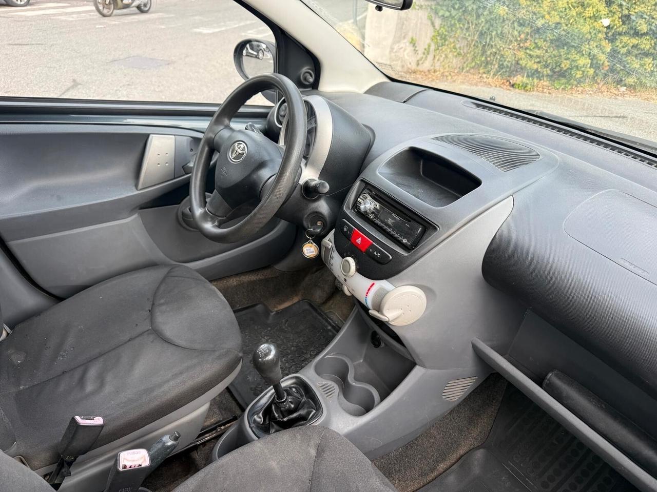 Toyota Aygo 1.0 12V VVT-i 5 porte Sound