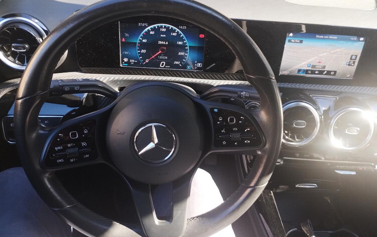 Mercedes-benz A 180 d Automatic Business