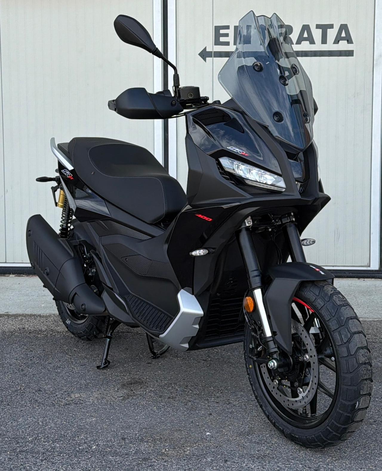 Aprilia SR GT 400